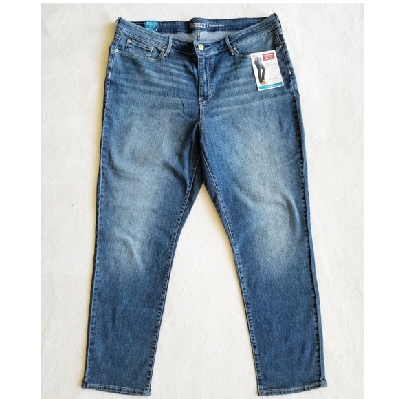 Signature Levis Strauss Modern Slim Jeans - Picture 1 of 12